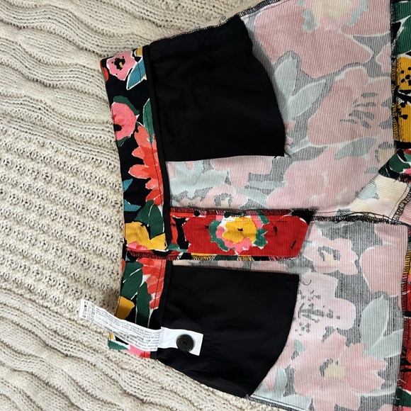 Zara Red and Green Patterned Skirt - Picture 15 of 16
